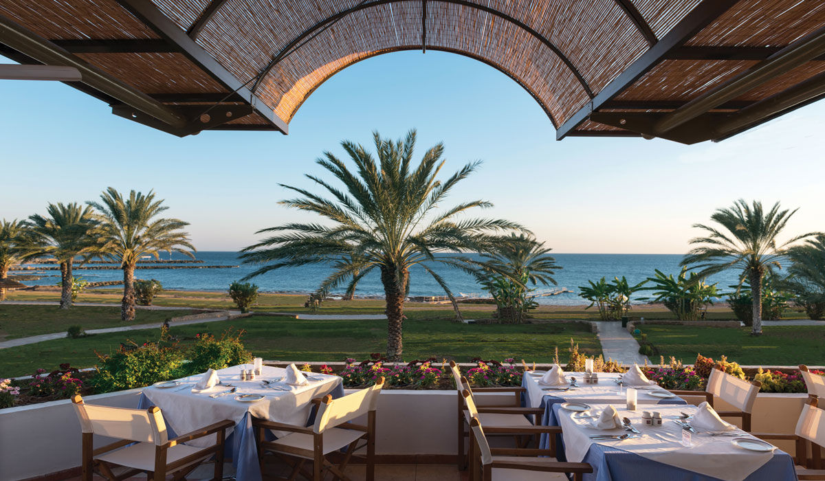 Constantinou Bros Athena Royal Beach Hotel (Adults Only) Paphos Restaurace fotografie